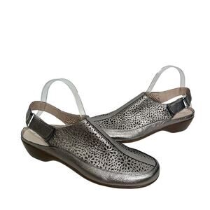Easy Spirit 9.5 Silver Leather Closed Toe Cut out Flats Velcro Sling back Shoes